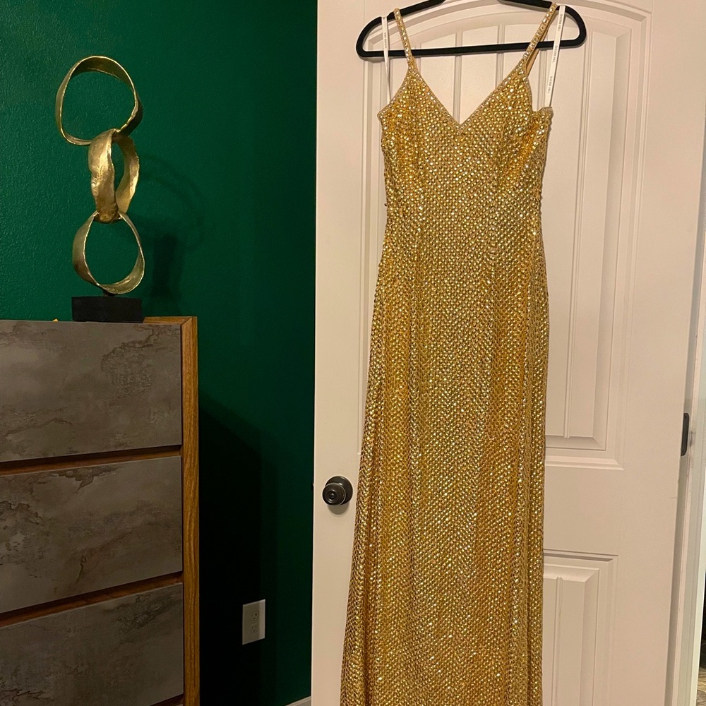 Sherri Hill Gold Beaded Vneck Dress